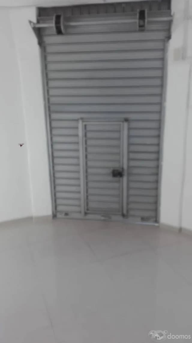 ALQUILO  2  LOCALES  COMERCIALES - 2