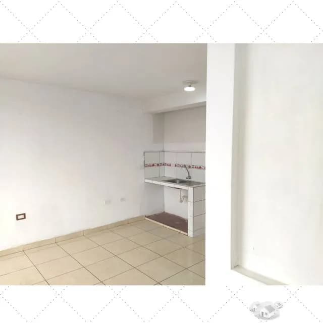 Te presentamos un lindo Dpto de 60 m2 en Zona Residencial de La Victoria ,2do piso, acabados de 1era, como de estreno. - 2
