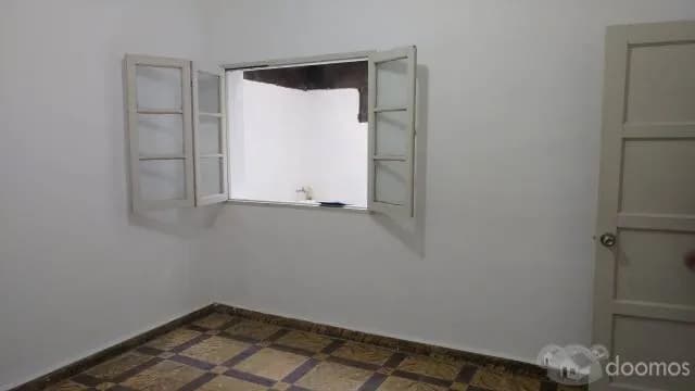 ALQUILER DE CASA PARA USO COMERCIAL VETERINARIA /OF ADMINISTRATIVA/ODONTOLOGICO Y OTROS - 2