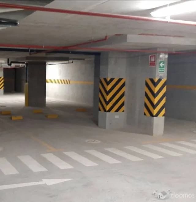 ALQUILO 02 COCHERAS ESTACIONAMIENTOS - LINCE - 1