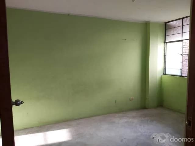 Vendo Casa Dos Pisos 90m2 + Patio de 60 m2 aprox. San juan de Lurigancho - 2