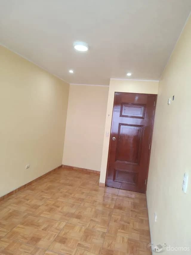 Alquiler de Departamento de Estreno en Segundo Piso - San Martín de Porres (# 974674240) - 2