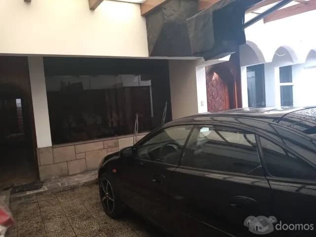 CASA LISTA PARA HABITAR  SE ALQUILA , IDEAL NEGOCIO SOBRE AVENIDA - 2