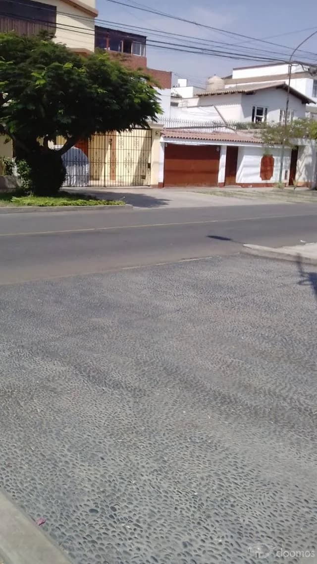 Cochera para 2 autos en batallón Callao Sur - Surco - 1