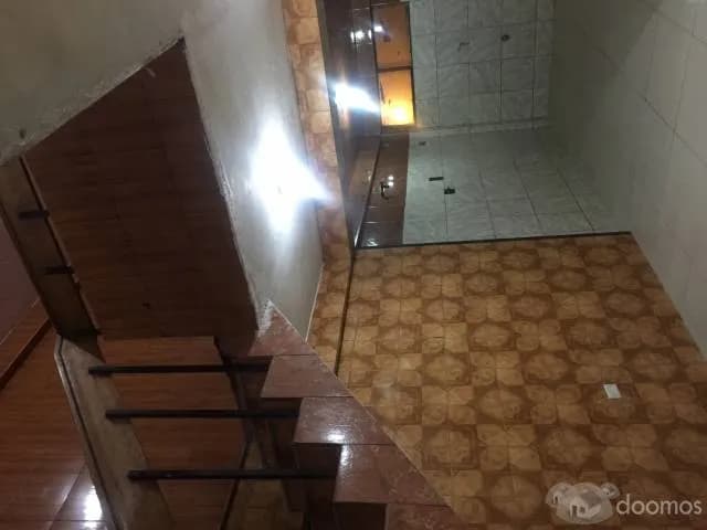 Se alquila casa de 5 pisos para comercio y/o vivienda - 2
