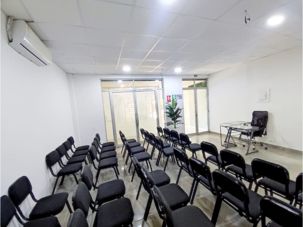 i0250200 - AUDITORIO AMOBLADO Y EQUIPADO - ALQUILER POR HORAS - 1