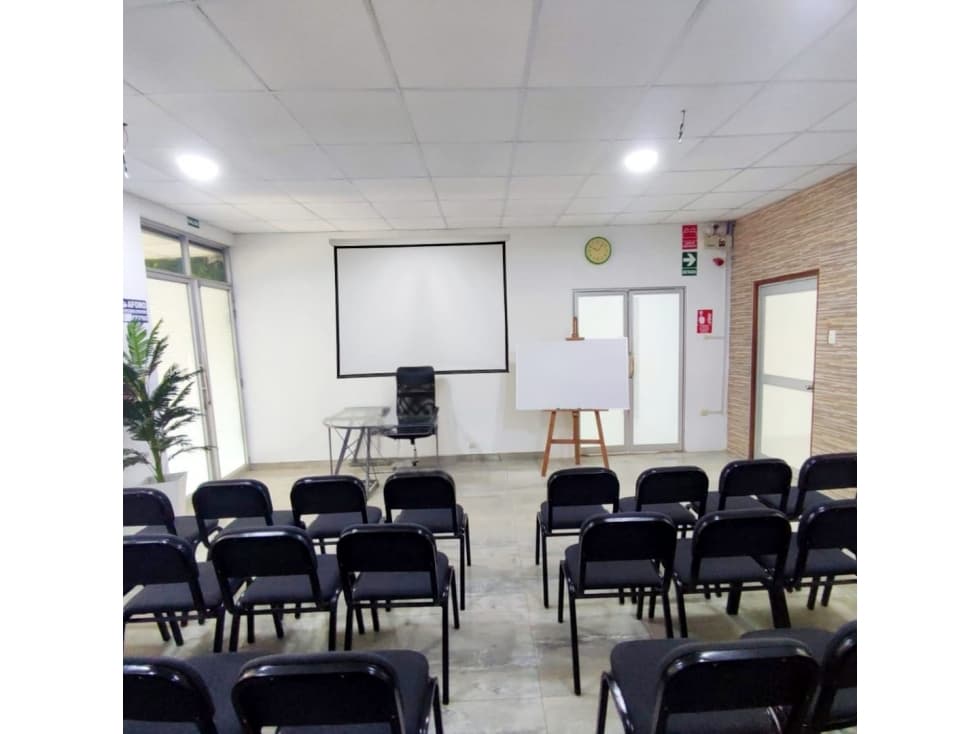 i0250200 - AUDITORIO AMOBLADO Y EQUIPADO - ALQUILER POR HORAS - 2