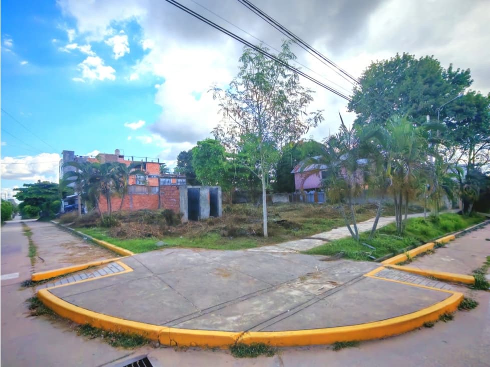 i022083 Venta terreno en esquina - Yarinacocha - 2