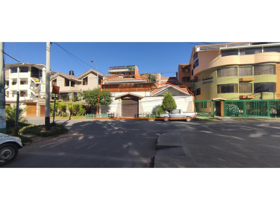 VENDO RESIDENCIA LUJOSA 330 M2 FRENTE AL PARQUE HUANCARO CUSCO - 1