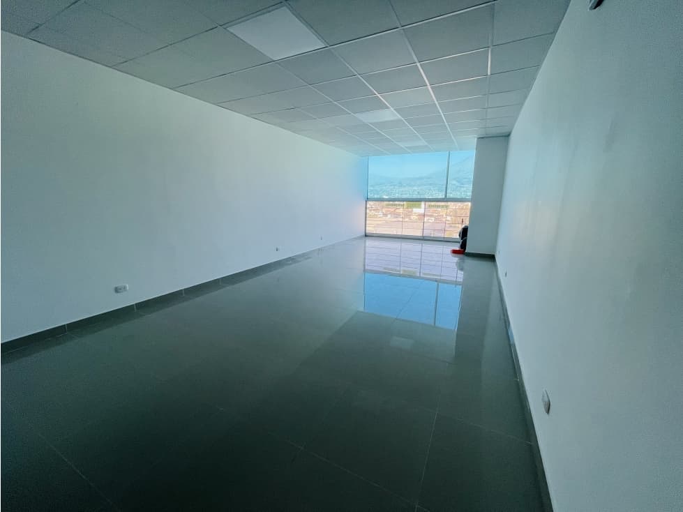 OFICINAS EN CENTRO EMPRESARIAL VUCETICH - 2