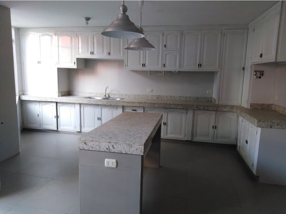 CASA EN ALQUILER URB. LOS GERANIOS, PIURA - 1