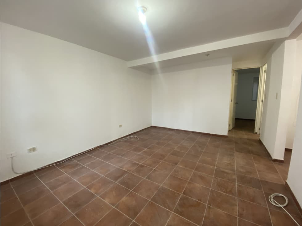 ALQUILO CÓMODA CASA EN MONTE VERDE - 1