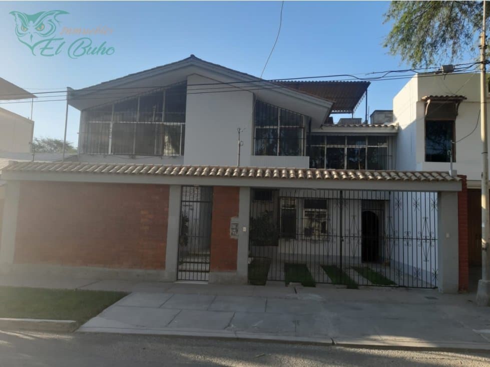 ALQUILO AMPLIA CASA EN MIRAFLORES, PIURA - 1