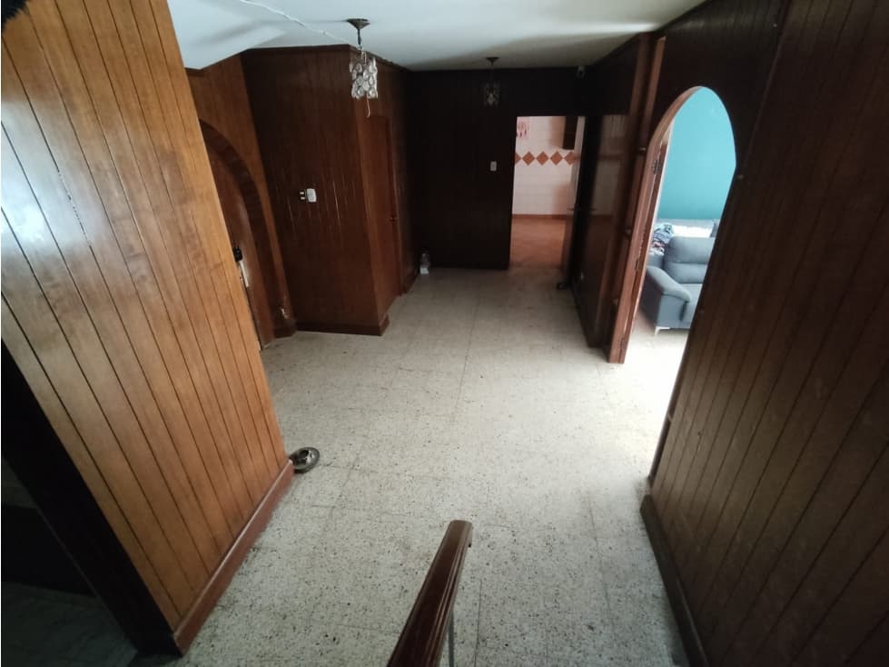 ALQUILO AMPLIA CASA EN MIRAFLORES - 2