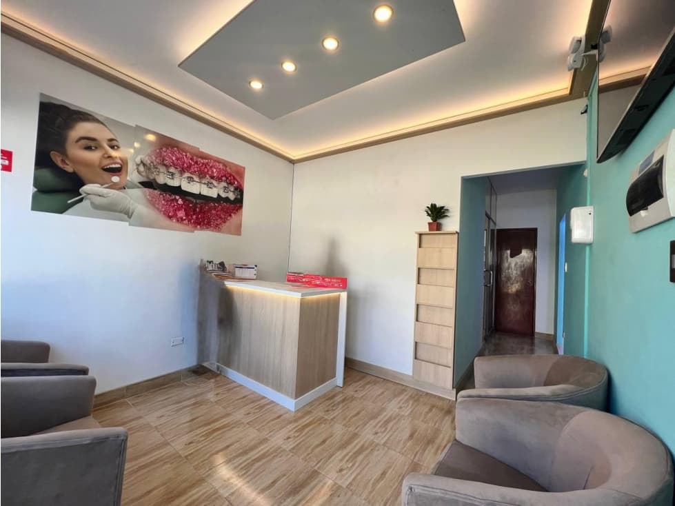 SE ALQUILA LOCAL EN HUARAZ - 2