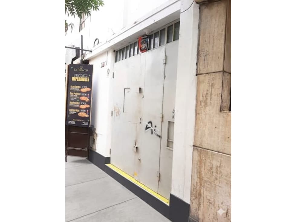 Local Comercial puerta a calle en lince - 1