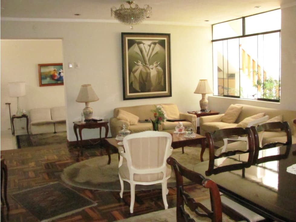 VENTA DE CASA EN CONDOMINIO CERRADO EN MAGDALENA DEL MAR - 1