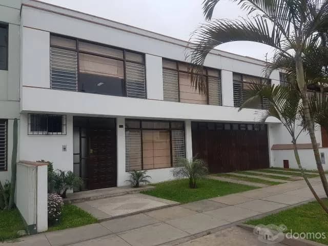 Casa en Alquiler en San Borja - 1