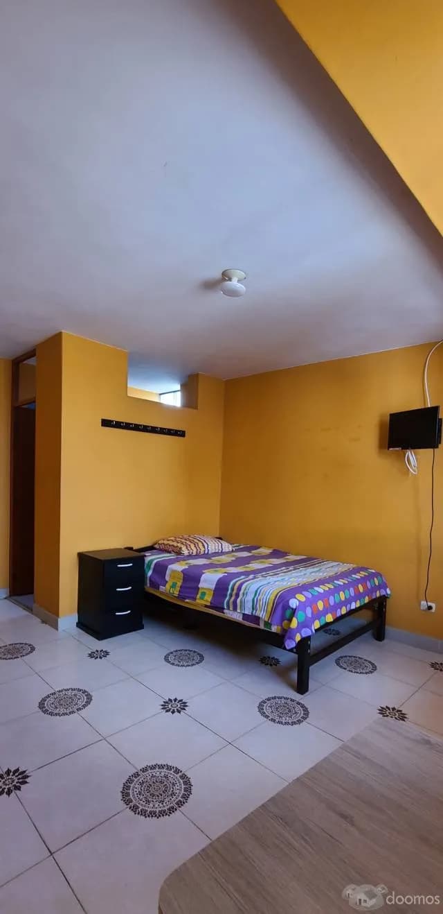 ALQUILO HABITACIONES DE ESTRENO EN PLENO CENTRO COMERCIAL DE SULLANA - 2