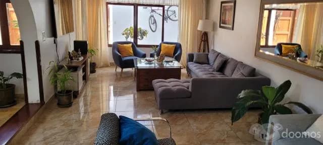 SE VENDE Y/O ALQUILA LINDA CASA CEDROS DE VILLA- CHORRILLOS - 1