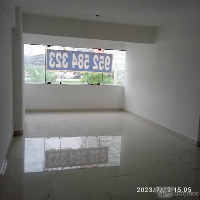 oficina en Av. paseo de la república Lince. - 1