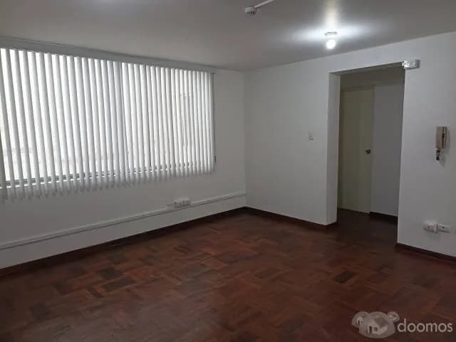 Oficina de 3 ambientes en el Barrio Médico, Surquillo - 2