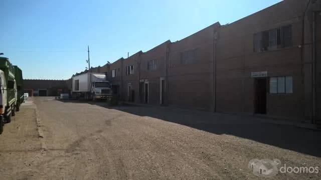 SE VENDE TERRENO DE 30446 M2 EXCELENTE UBICACIÓN PARA ENTRADA Y SALIDA DE CAMIONES.... - 1