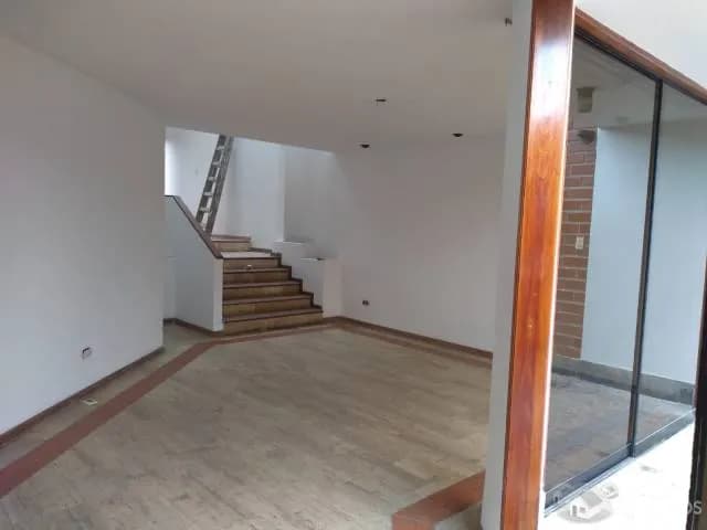 ALQUILO DEPARTAMENTO DUPLEX - 2