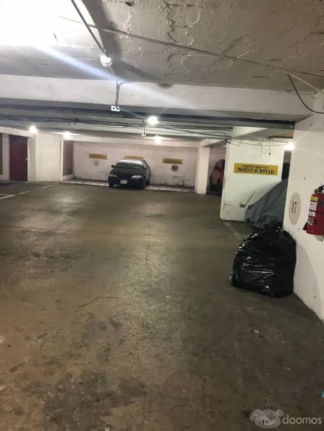 REMATO ESTACIONAMIENTO 10.35m² - 2