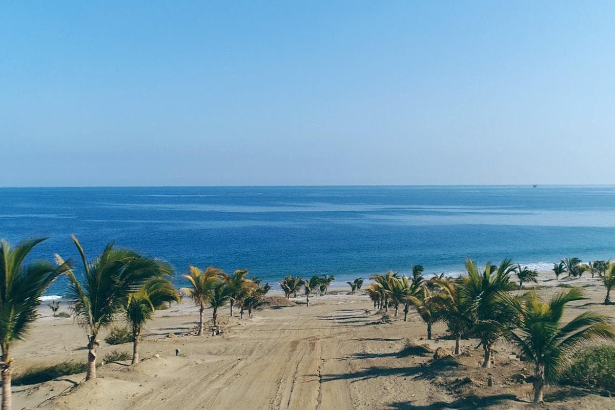Se vende Lote en Playa el Ñuro con vista al mar - 1