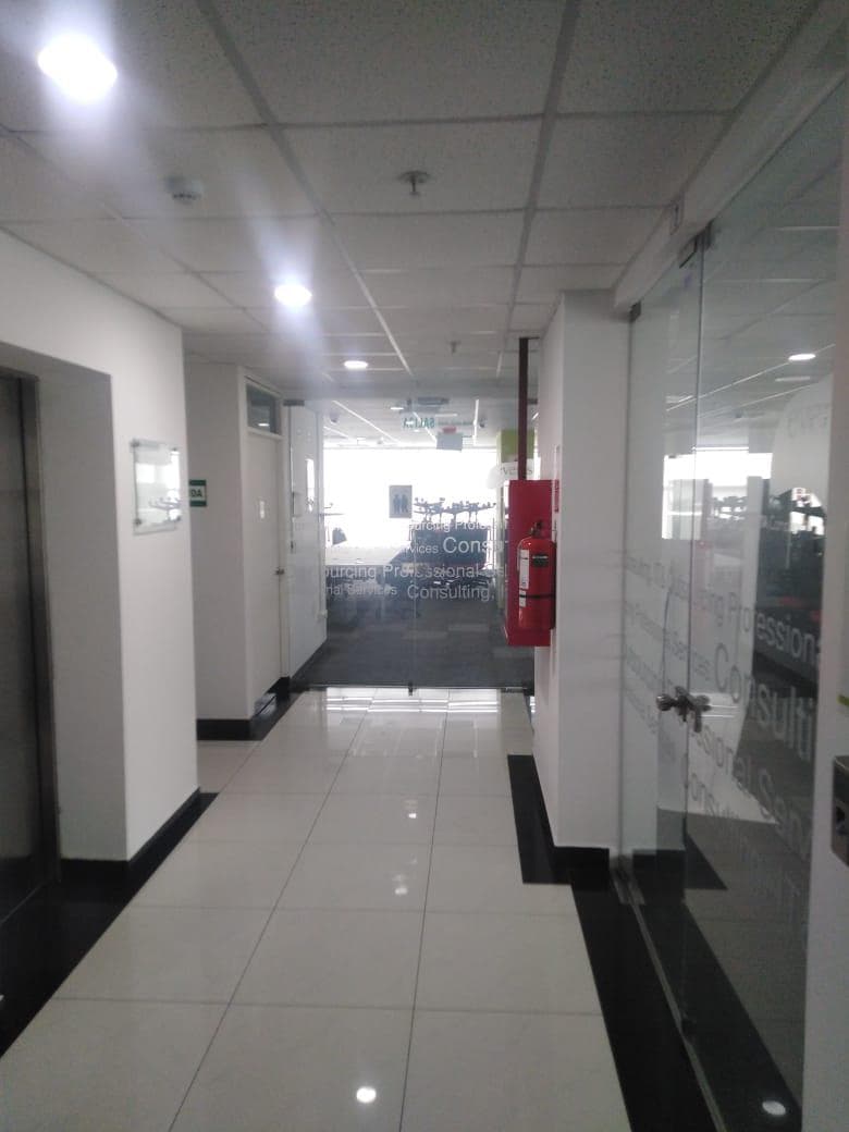 Edificio Comercial en La Victoria - 2