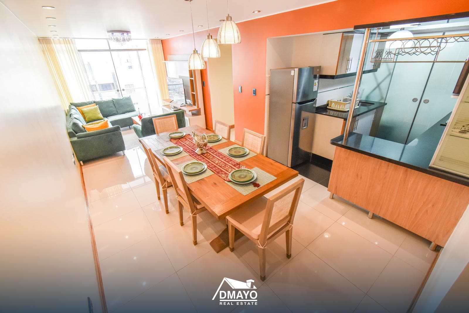 Se Alquila departamento de 3 dormitorios con cochera en zona céntrica de Jesús María - 2