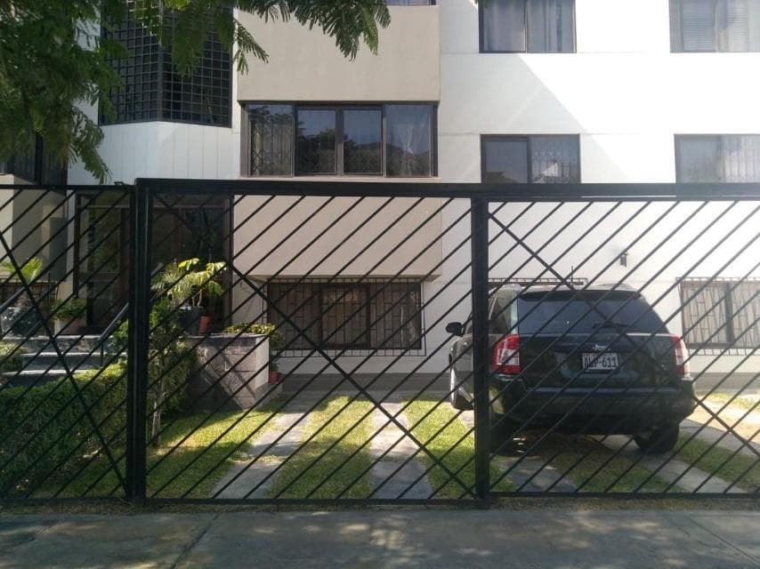 Alquilo Lindo Dpto en calle Jirón Los Cedrones 2, Urb Sirius, Piso 1, La Molina - 2