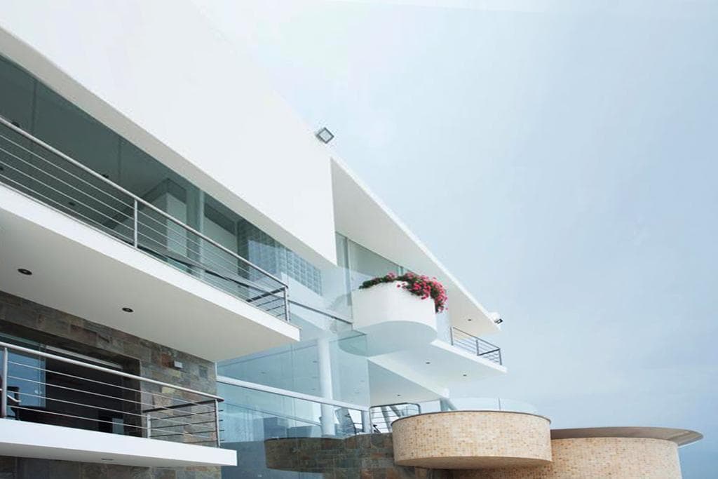 CASA CON VISTA PANORAMICA DE PLAYA MISTERIO - TOTALMENTE EQUIPADA - 2