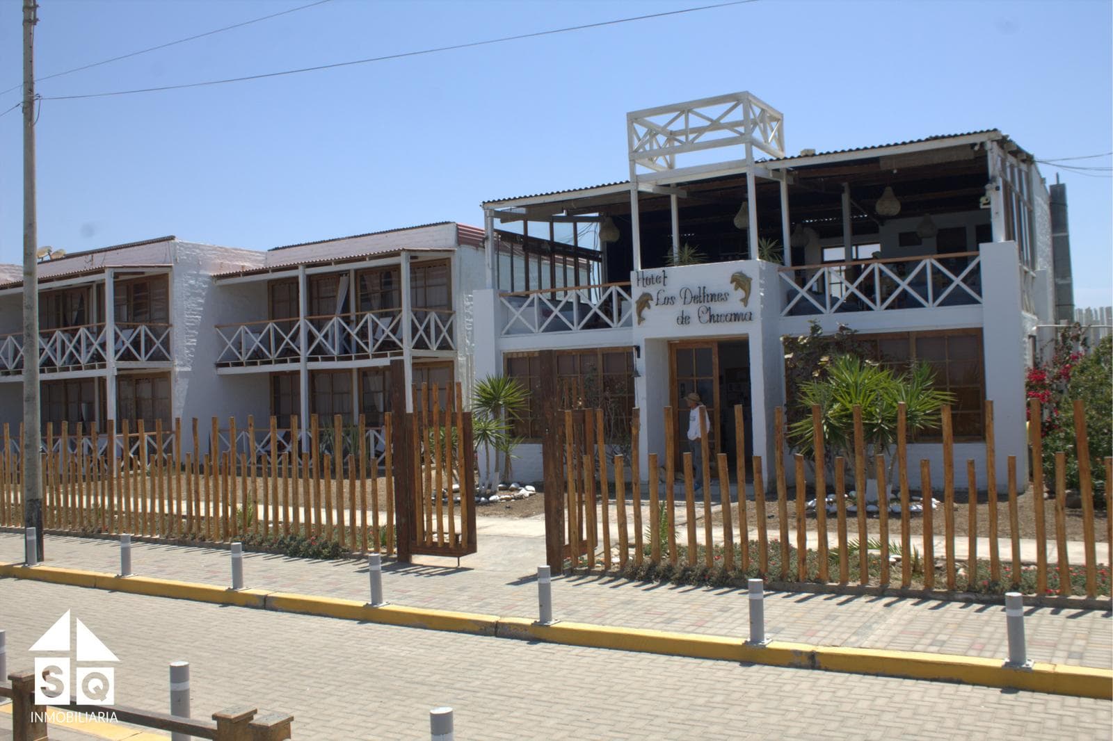 Local - LOS JARDINES - 2