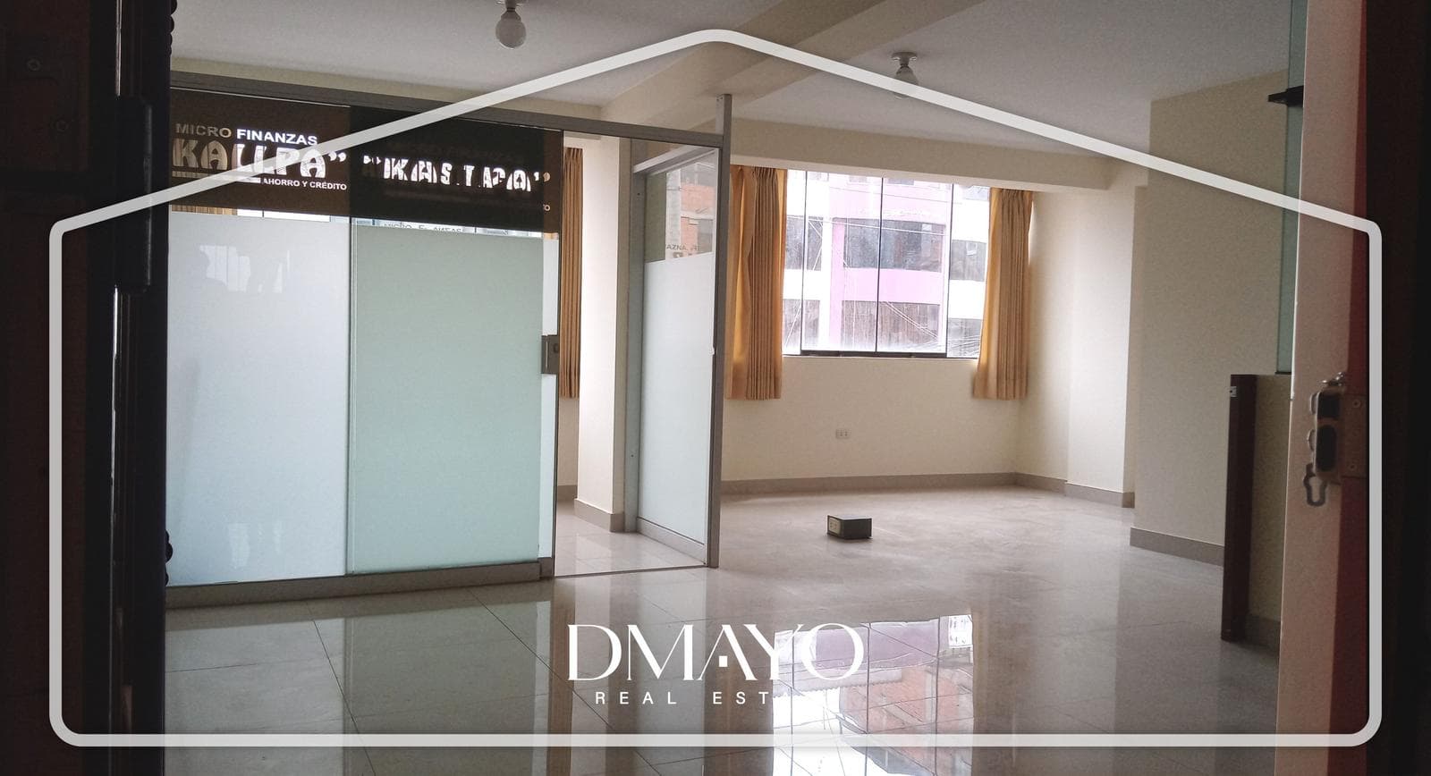 Alquiler de Oficina de 36m² en la Av. Huayruropata a una cuadra de SEDACUSCO y ESSALUD - 2