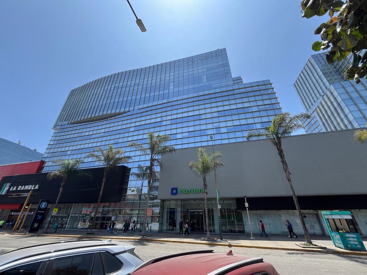 AMPLIA OFICINA IMPLEMENTADA 495 m2 - LISTA PARA ENTREGA - LA RAMBLA - 1