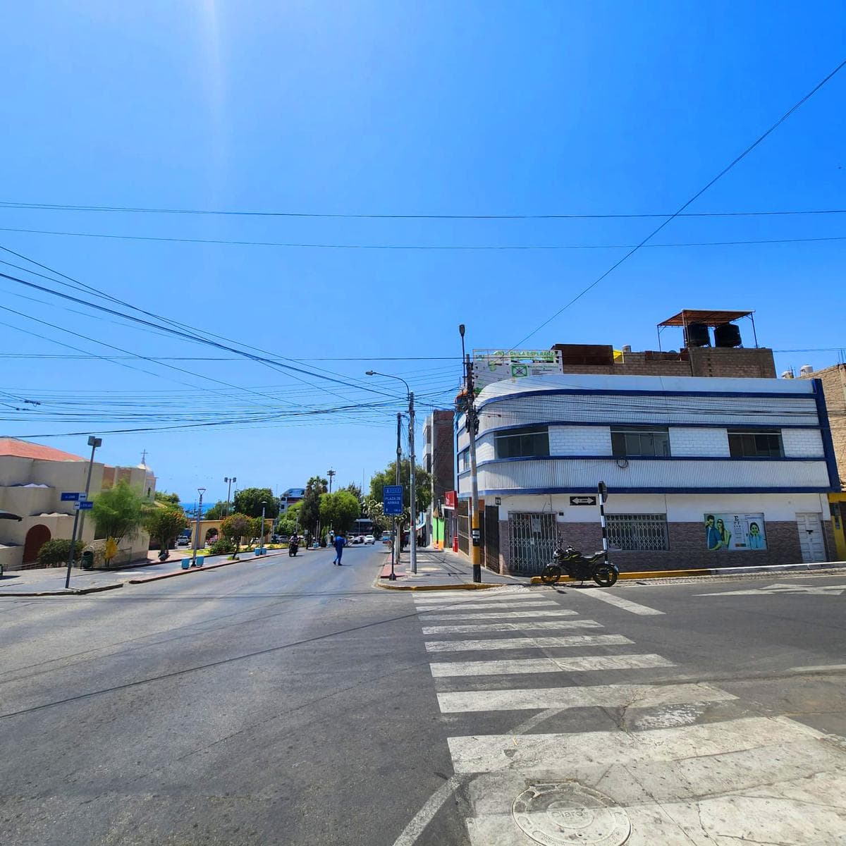 LOCAL EN ESQUINA: ¡TU NEGOCIO EN EL CORAZÓN DE ILO! - 1