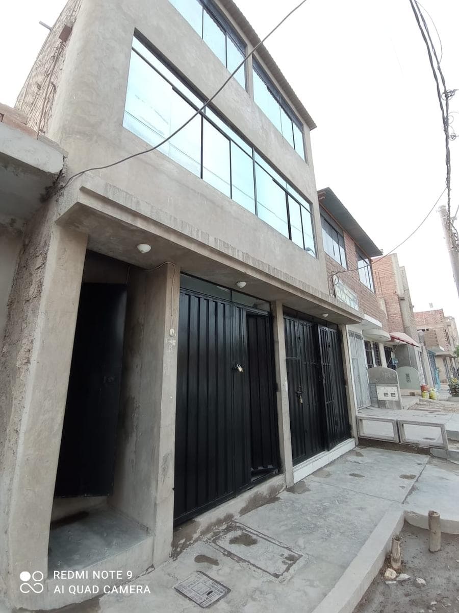 Oportunidad de Compra Casa en Venta en Chosica Lurigancho - 2