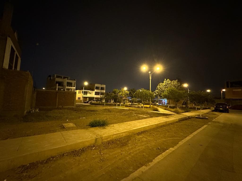 Terreno en Urbanización Las Cascadas Carabayllo - 2