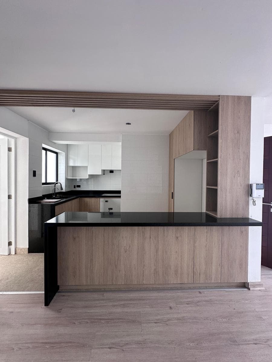 PISO 1 SE VENDE DPTO 156M2 EN SAN BORJA - 1