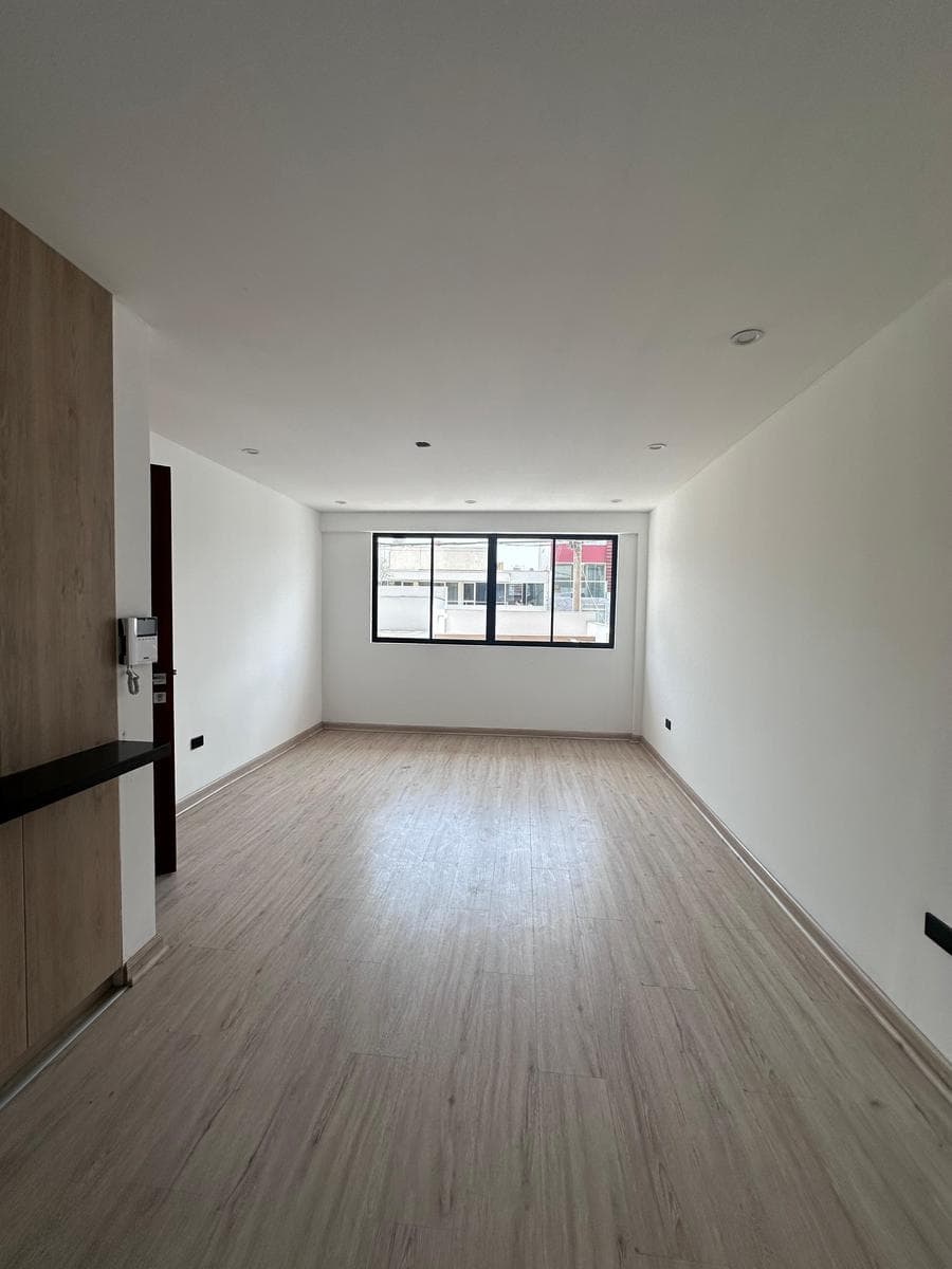 PISO 1 SE VENDE DPTO 156M2 EN SAN BORJA - 2