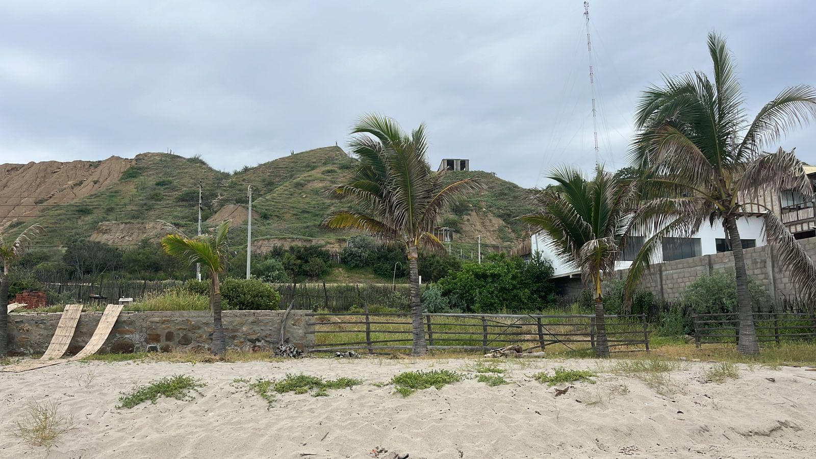 Vendo Terreno Frente Mar Inscrito Registros Publicos Playa Plateritos Canoas de Punta Sal Tumbes - 2