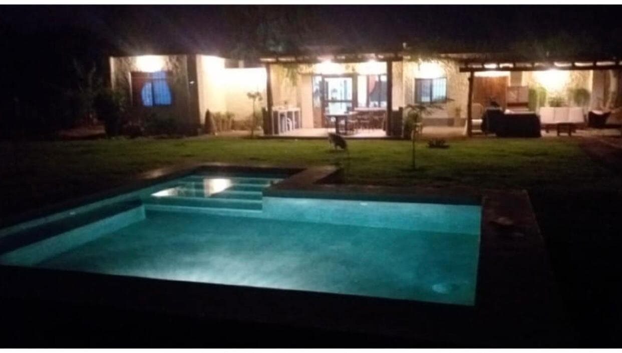 VENTA de Casa de Campo en Chincha en Condominio Privado 2,000 M2 -Piscina - Parrilla - 5 Estac - 1