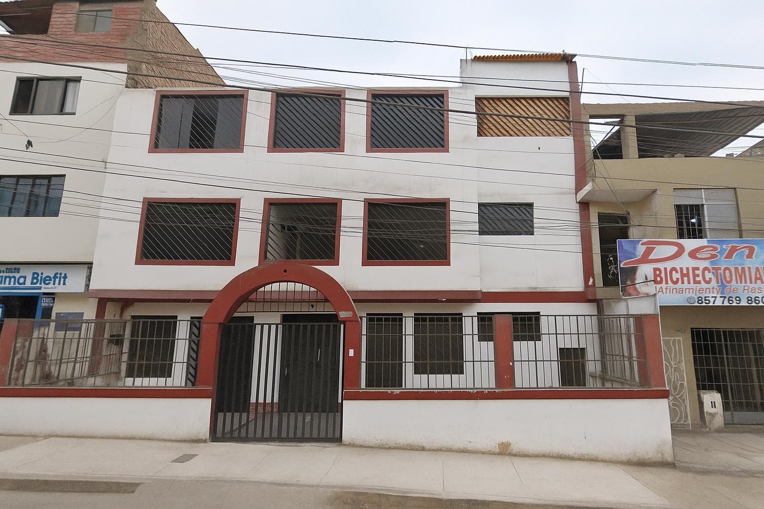 Local en Alquiler en Comas Cerca a la Municipalidad - 1