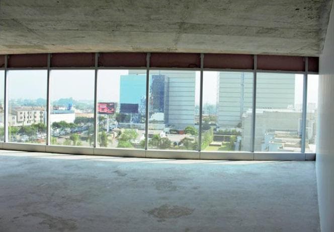 VENTA OFICINA EN CENTRO EMPRESARIAL EN SURCO - OF 803 - 2
