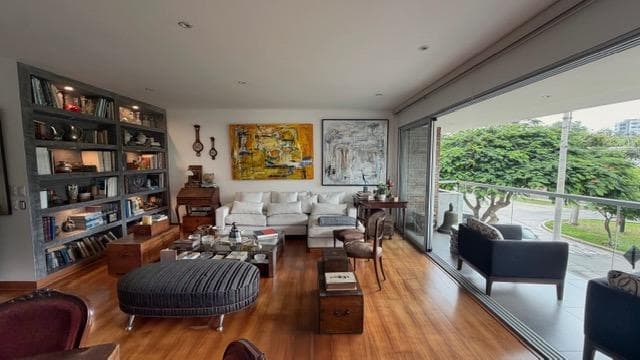 Departamento en Venta en San isidro - Frente a Parque - 1