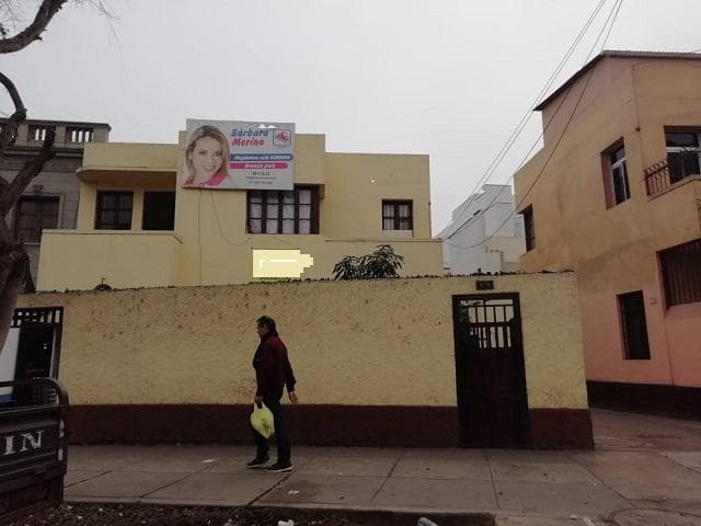 AMPLIA CASA QUE SE VENDE COMO TERRENO - 1