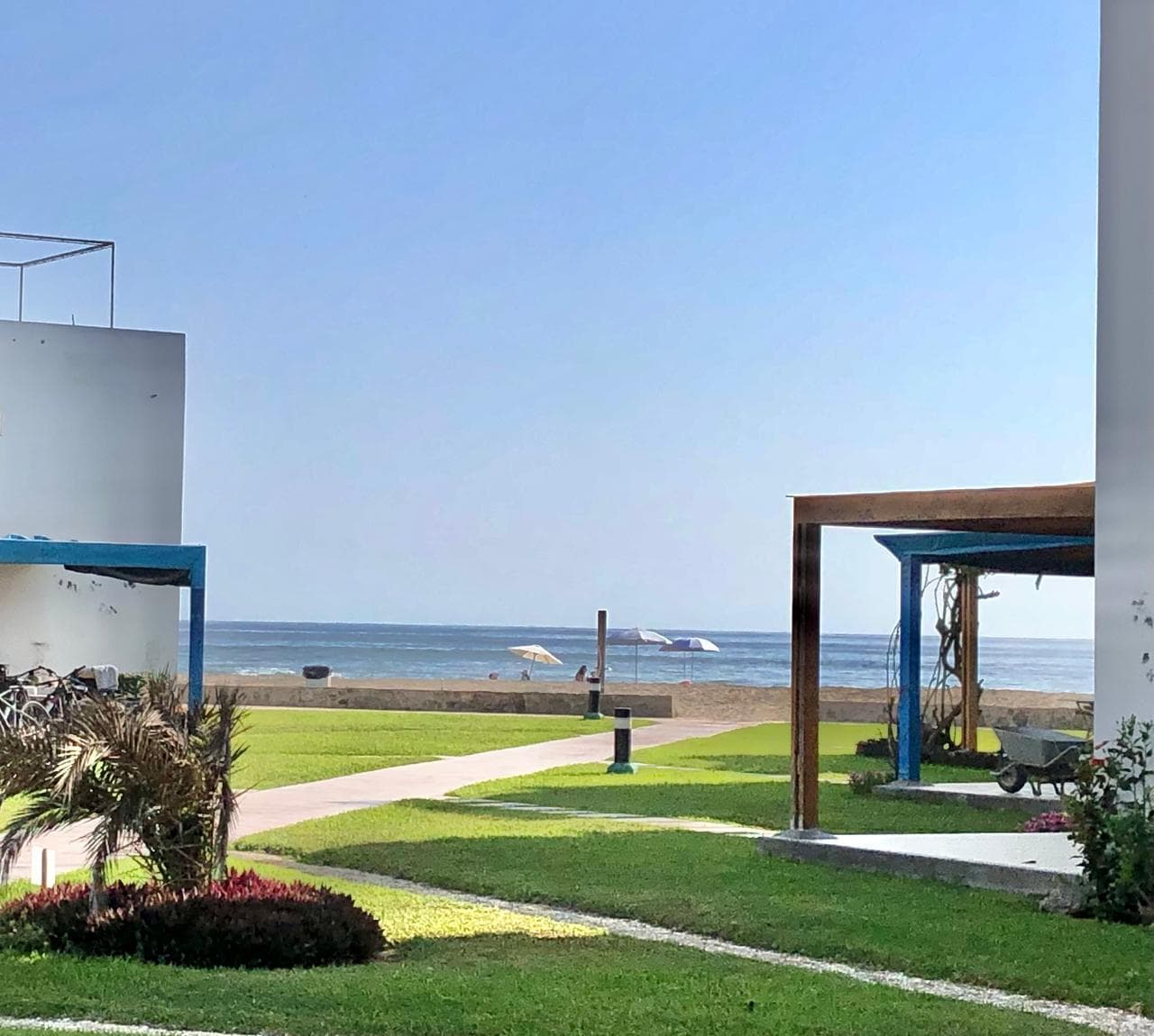 Se Vende Casa de Playa - ASIA del SUR km 108 Pan. Sur -Cañete- Vista al Mar - 2