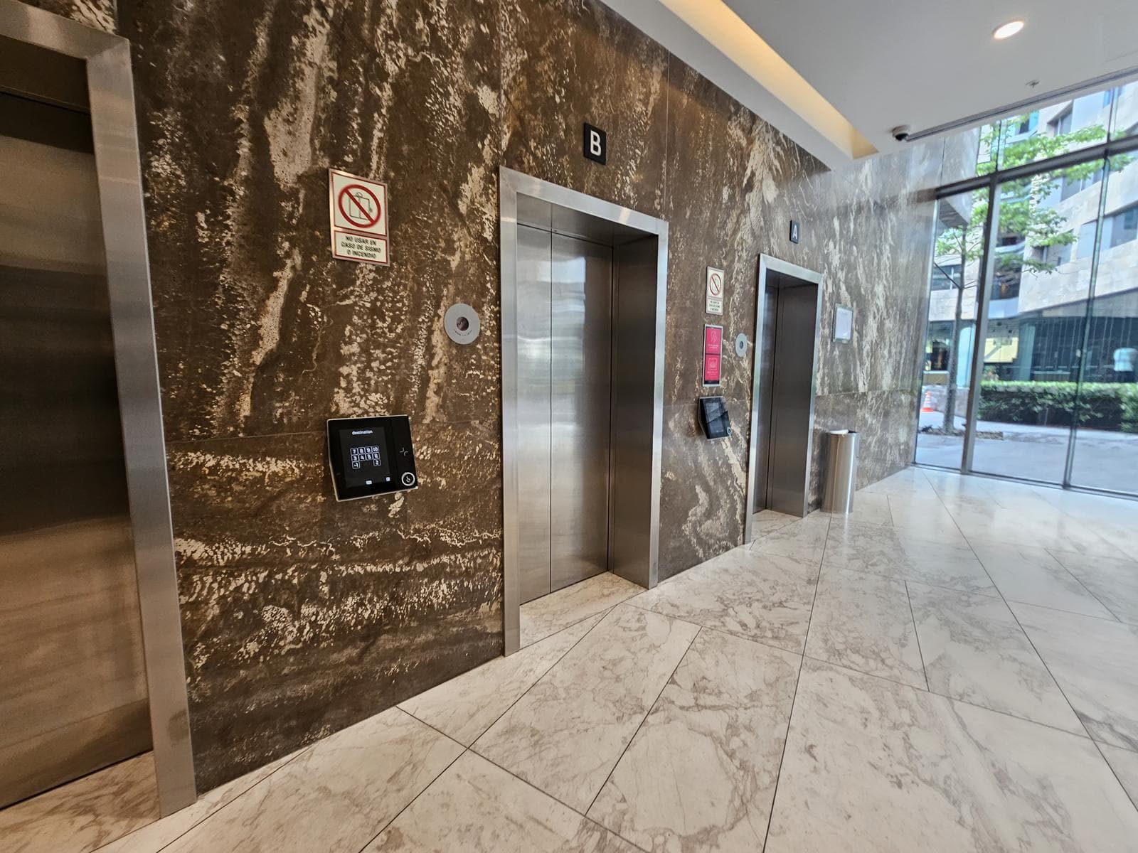 Local en Alquiler en Gris - San Isidro - A una cuadra de la Javier Prado - 2